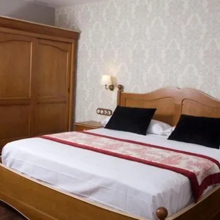 Husa Sant Bernat 3* Santa María de Palautordera