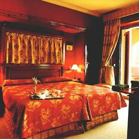 Husa Sant Bernat Hotel Santa María de Palautordera