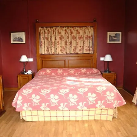 Husa Sant Bernat Hotel Montseny
