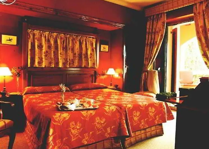 Husa Sant Bernat Otel Santa María de Palautordera
