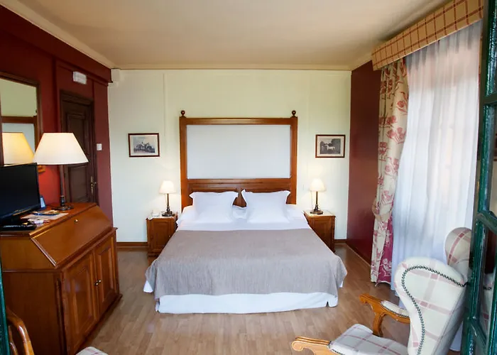Husa Sant Bernat 3* Santa María de Palautordera